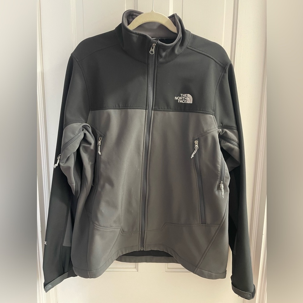 North Face men’s summit series apex jacket size L